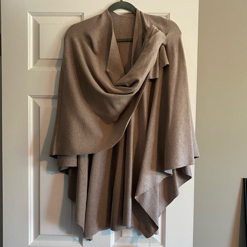 PULI Women’s Cross Front Poncho Sweater Wrap Knitted Shawl ONE SIZE NWT